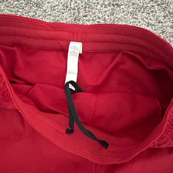 Lululemon Channel Cross Swim Short 7" Game Day Red Size Small - Picture 3 of 8
